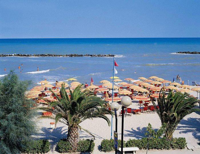 Hotel Leuco' Martinsicuro Luaran gambar
