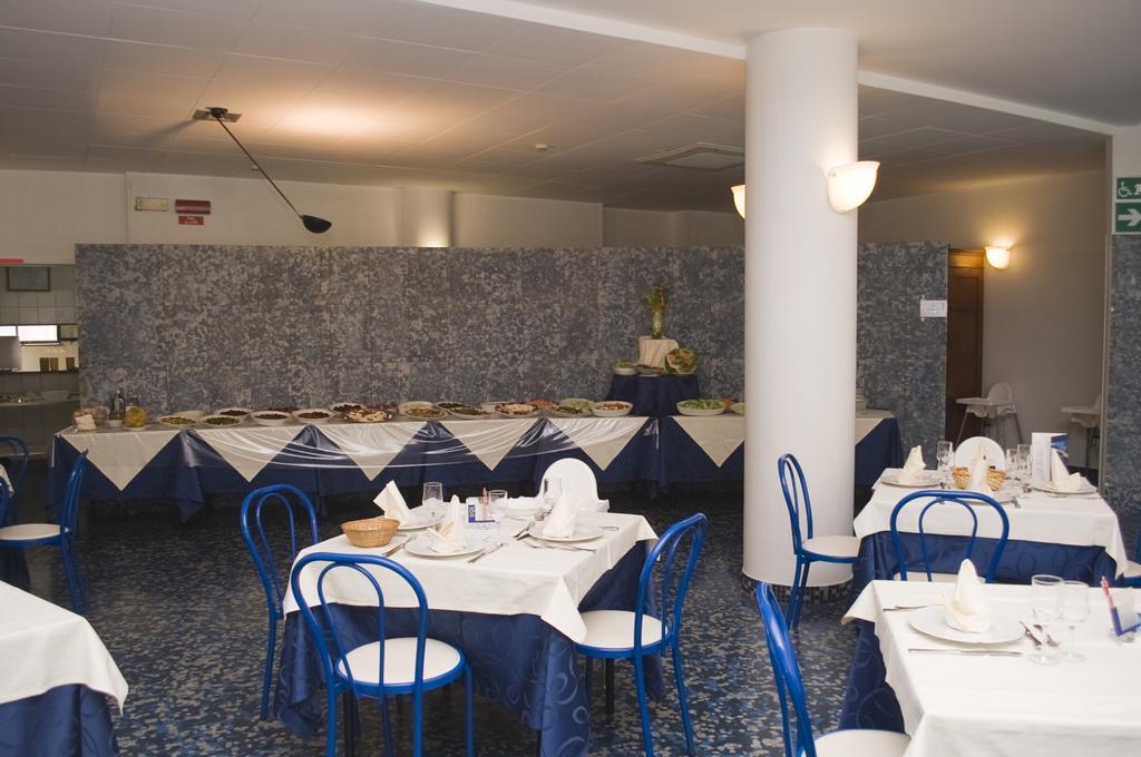 Hotel Leuco' Martinsicuro Luaran gambar