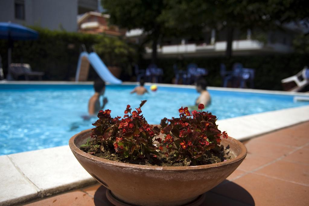 Hotel Leuco' Martinsicuro Luaran gambar